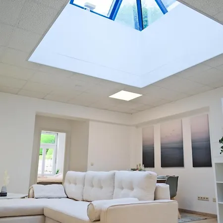 アパート Luxx Aulendorf! Erleben Sie In Dieser Modernen アウレンドルフ